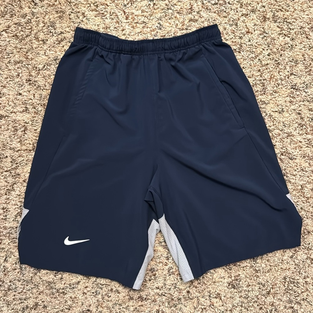 Nike gym shorts - small